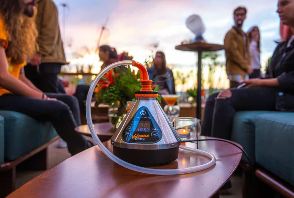 Fajčenie CBD: Vaporizér alebo CBD joint?